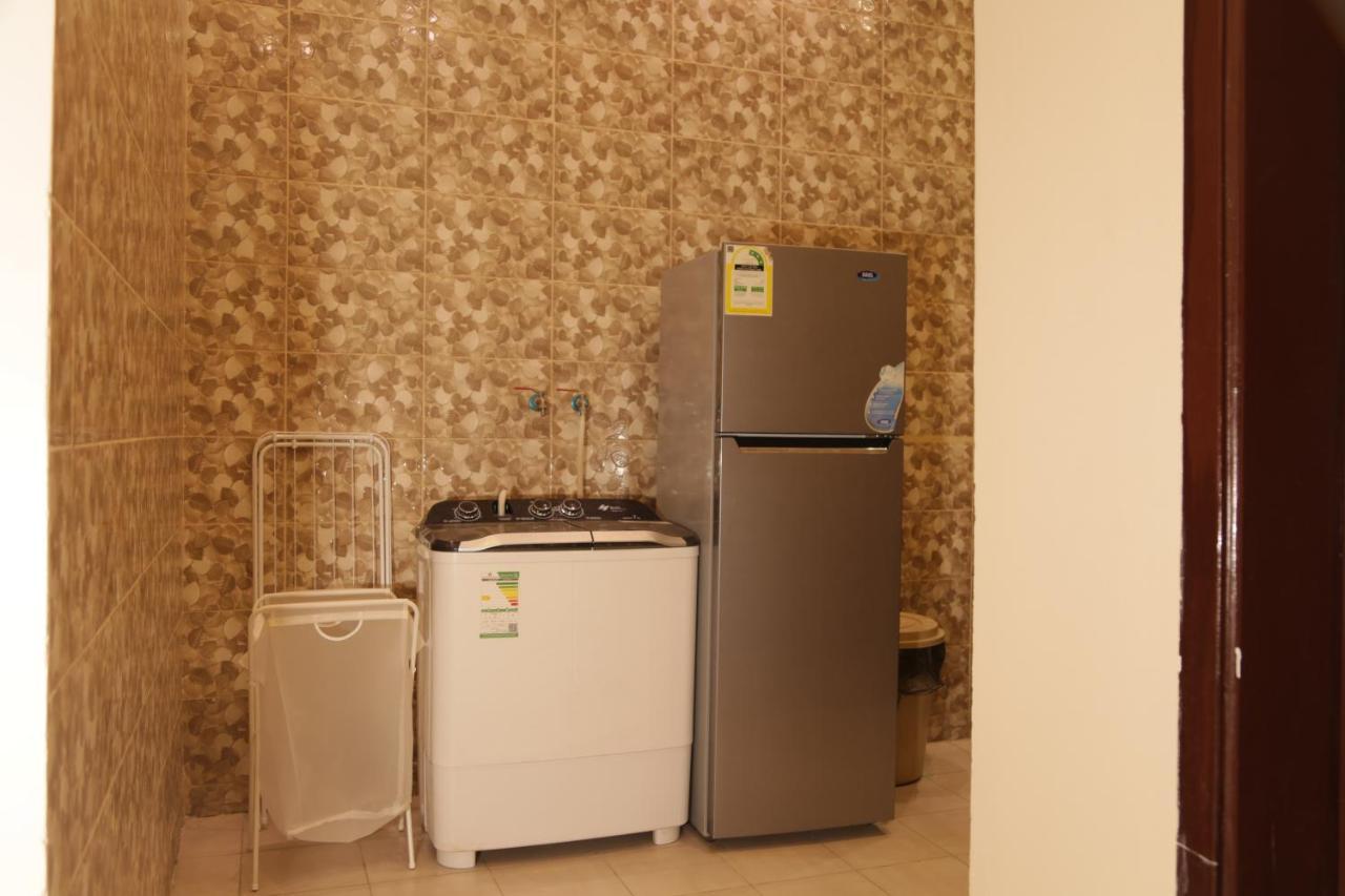 Spacious Apartments At Basla St 3 Mins From King Fahd Stadium Riyadh Luaran gambar